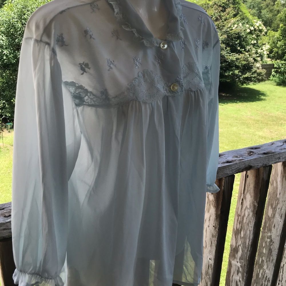 VINTAGE Philmaid 44/46 Thin Nylon Bed Jacket Large Palest Blue Puff GatherSleeve